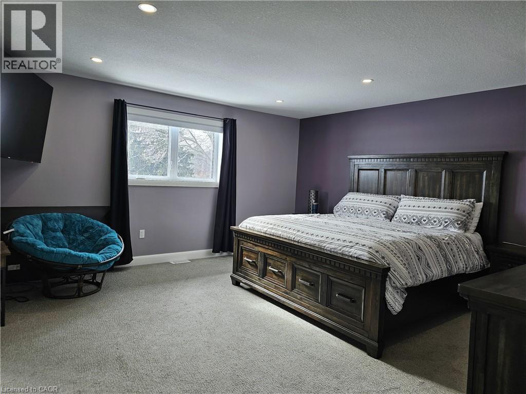 Primary Bedroom - 46 Stonebridge Place, Simcoe, ON - Indoor Photo Showing Bedroom