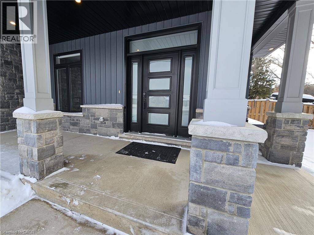 Grand Front Entry - 46 Stonebridge Place, Simcoe, ON - Outdoor