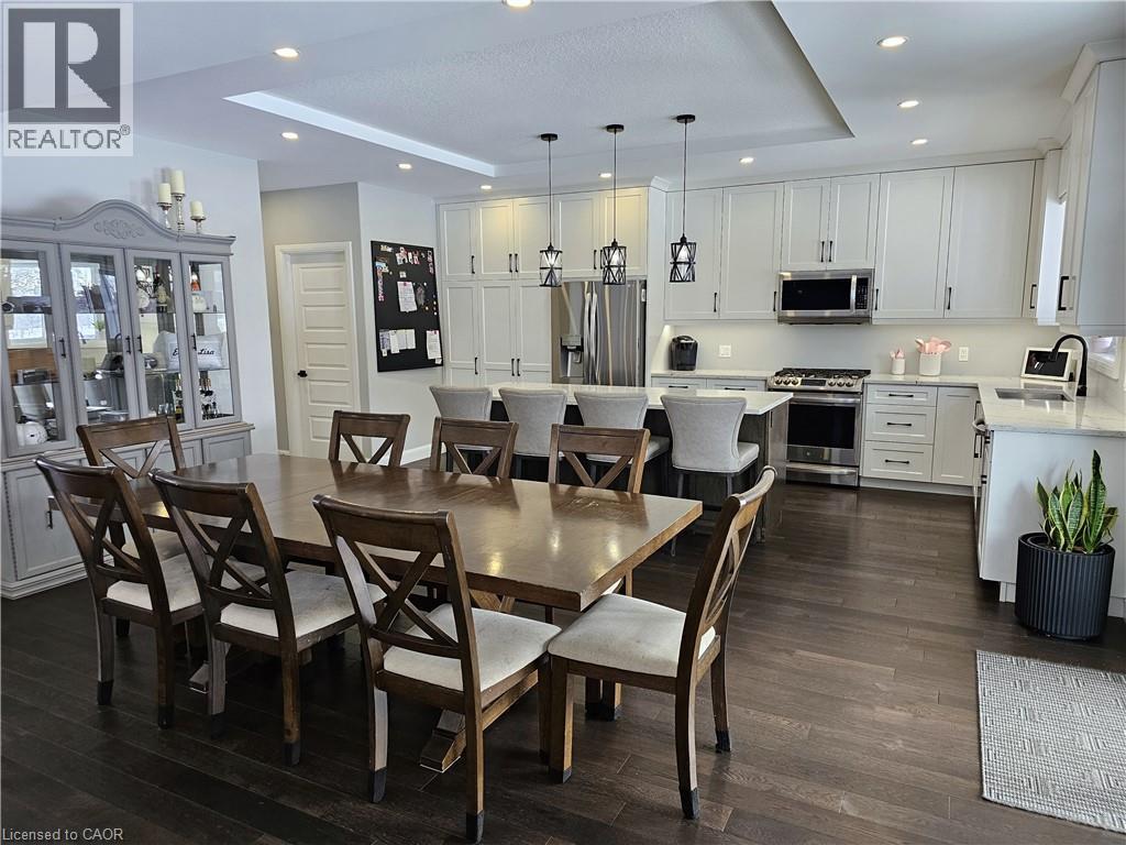 Eat-In Kitchen - 46 Stonebridge Place, Simcoe, ON - Indoor Photo Showing Dining Room