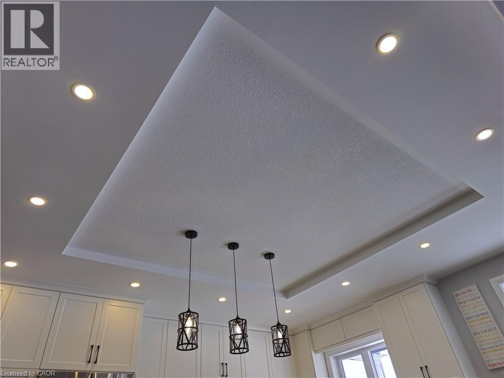 Tray Ceilings - 46 Stonebridge Place, Simcoe, ON - Indoor Photo Showing Other Room