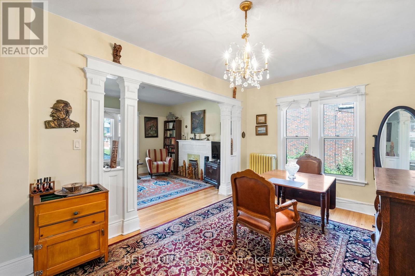 unit 3 dining - 55 Balsam Avenue S, Hamilton, ON - Indoor