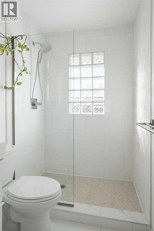 3PC - 111 Macleod Trail E, Rural Foothills County, AB - Indoor Photo Showing Bathroom