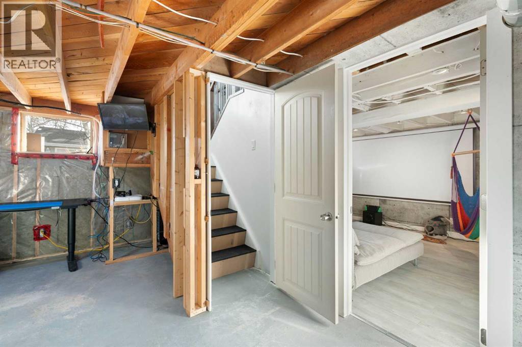 111 Macleod Trail E, Rural Foothills County, AB - Indoor