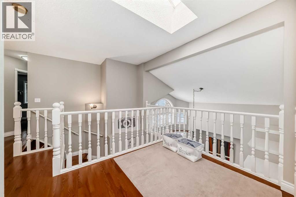 188 Hidden Ranch Crescent Nw, Calgary, AB - Indoor Photo Showing Other Room