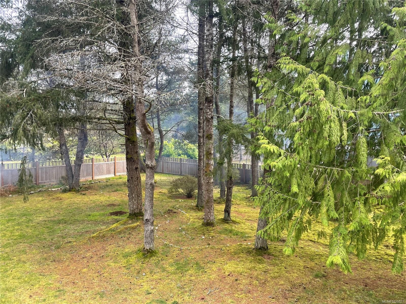 247 Huson Rd, Qualicum Beach, BC