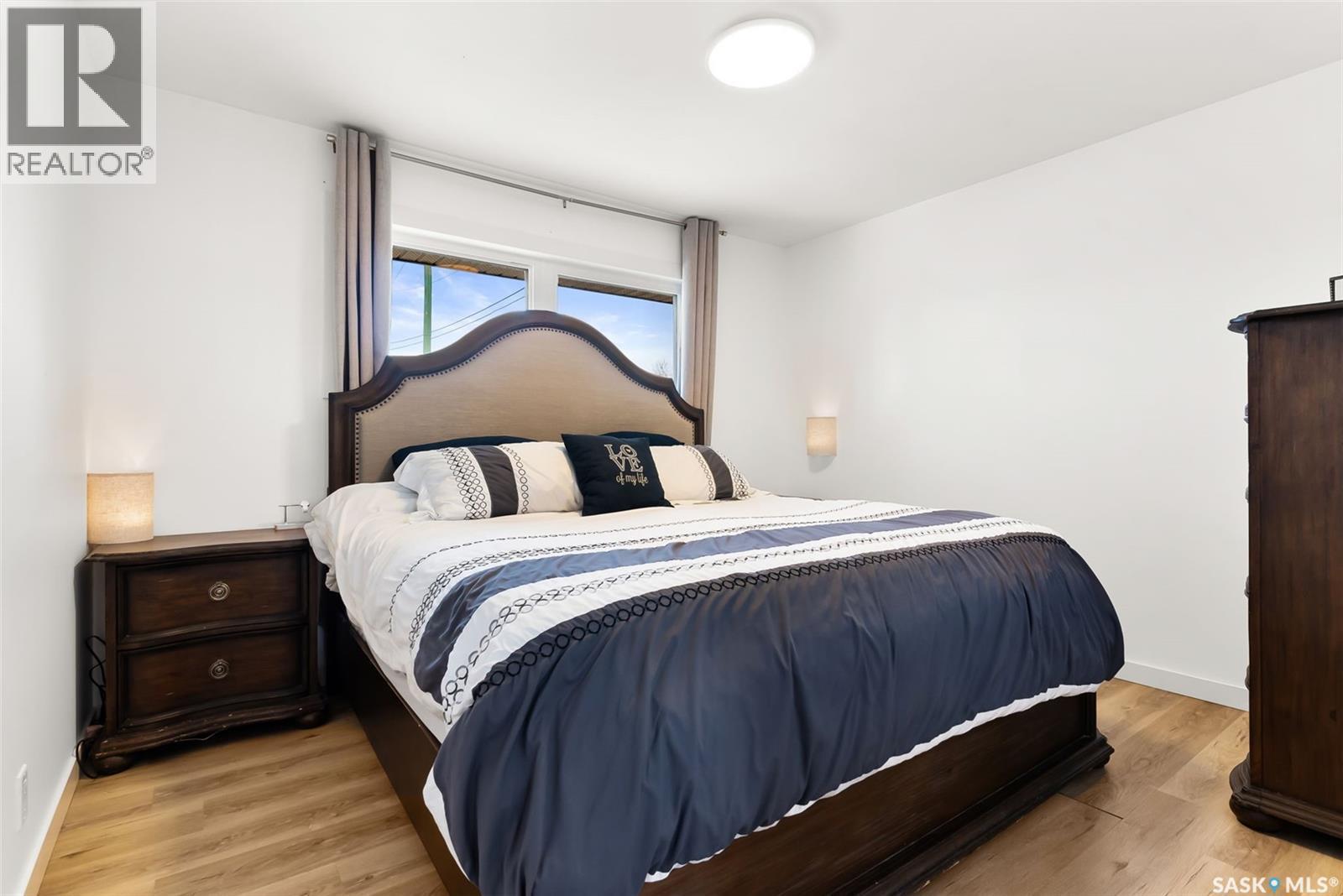 73 Coldwell Road, Regina, SK - Indoor Photo Showing Bedroom