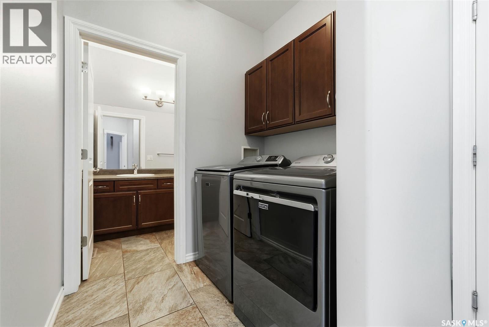 6925 Maple Ridge Drive, Regina, SK - Indoor