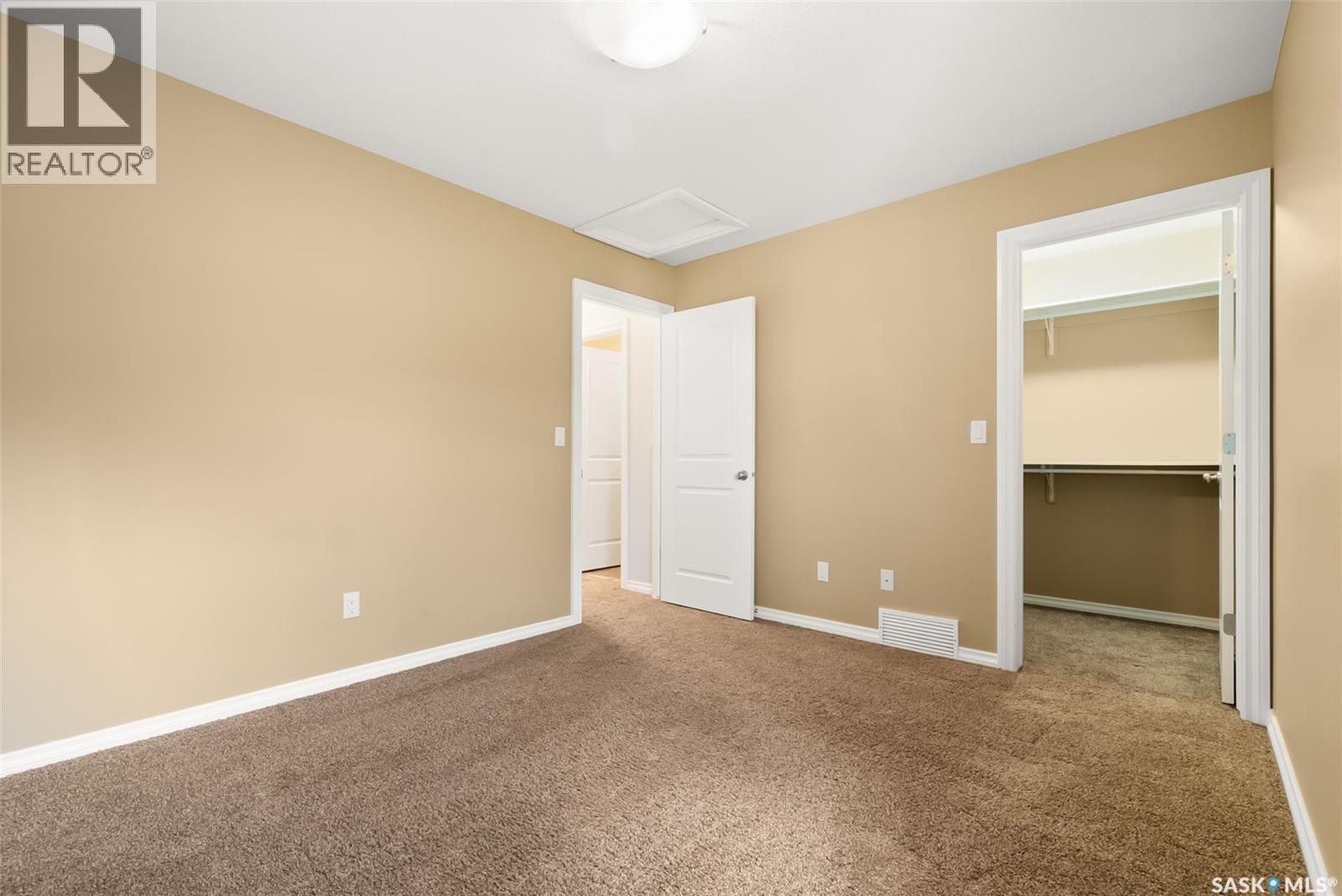 6925 Maple Ridge Drive, Regina, SK - Indoor Photo Showing Other Room