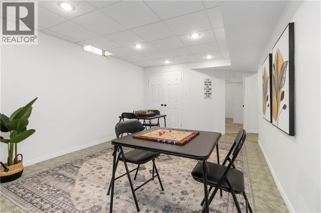 275 Granite Hill Road, Cambridge, ON - Indoor