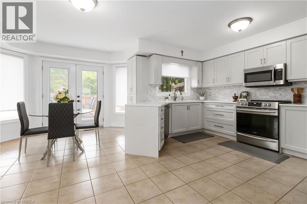 275 Granite Hill Road, Cambridge, ON - Indoor Photo Showing Kitchen