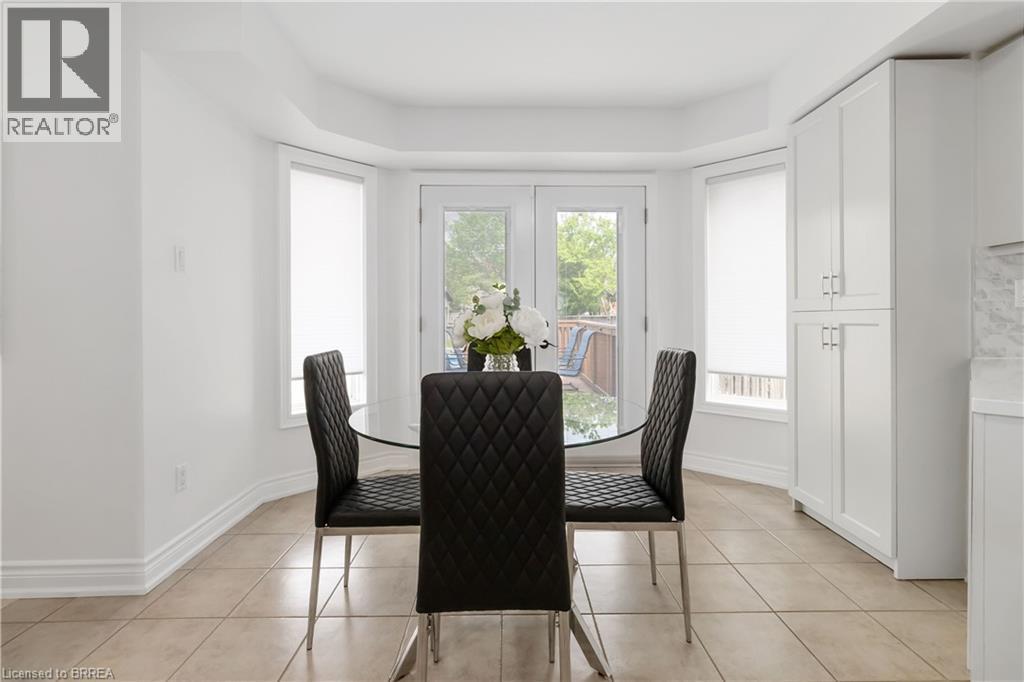275 Granite Hill Road, Cambridge, ON - Indoor Photo Showing Dining Room