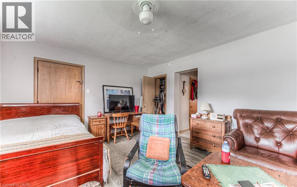 218 Margaret Avenue, Kitchener, ON - Indoor