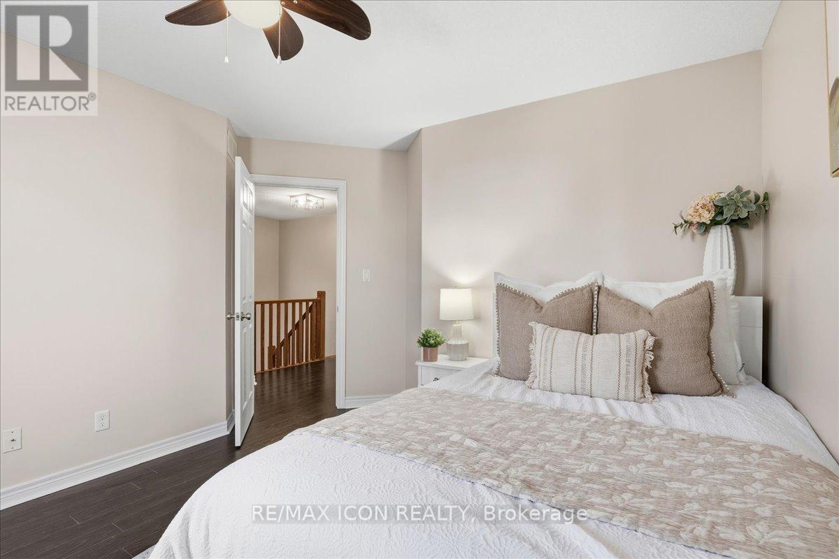 361 Sienna Crescent, Kitchener, ON - Indoor Photo Showing Bedroom