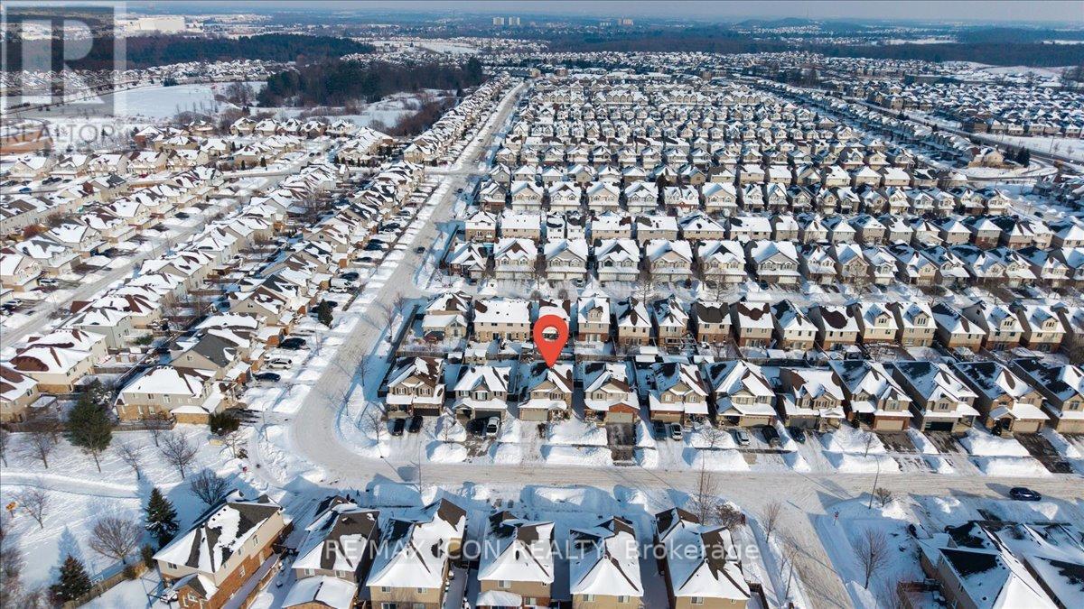 361 Sienna Crescent, Kitchener, ON - Outdoor With View