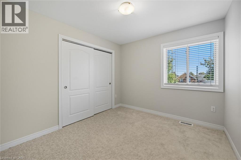 88 Wood Street E, Hamilton, ON - Indoor Photo Showing Other Room
