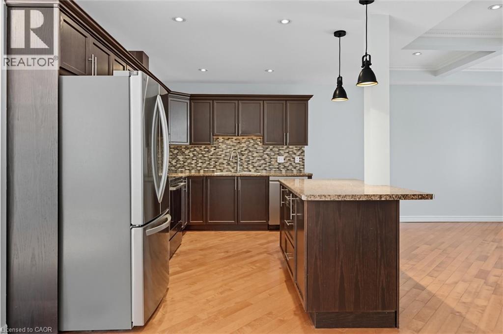 88 Wood Street E, Hamilton, ON - Indoor Photo Showing Kitchen With Stainless Steel Kitchen With Upgraded Kitchen