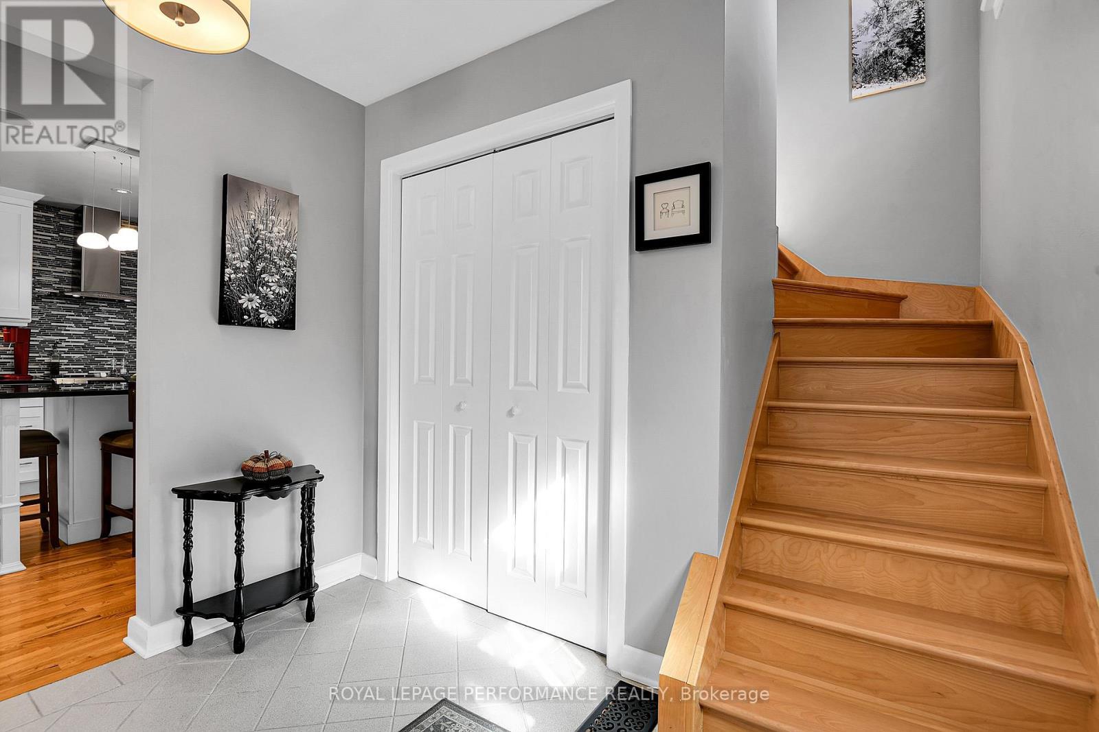2239 Webster Avenue, Ottawa, ON - Indoor Photo Showing Other Room