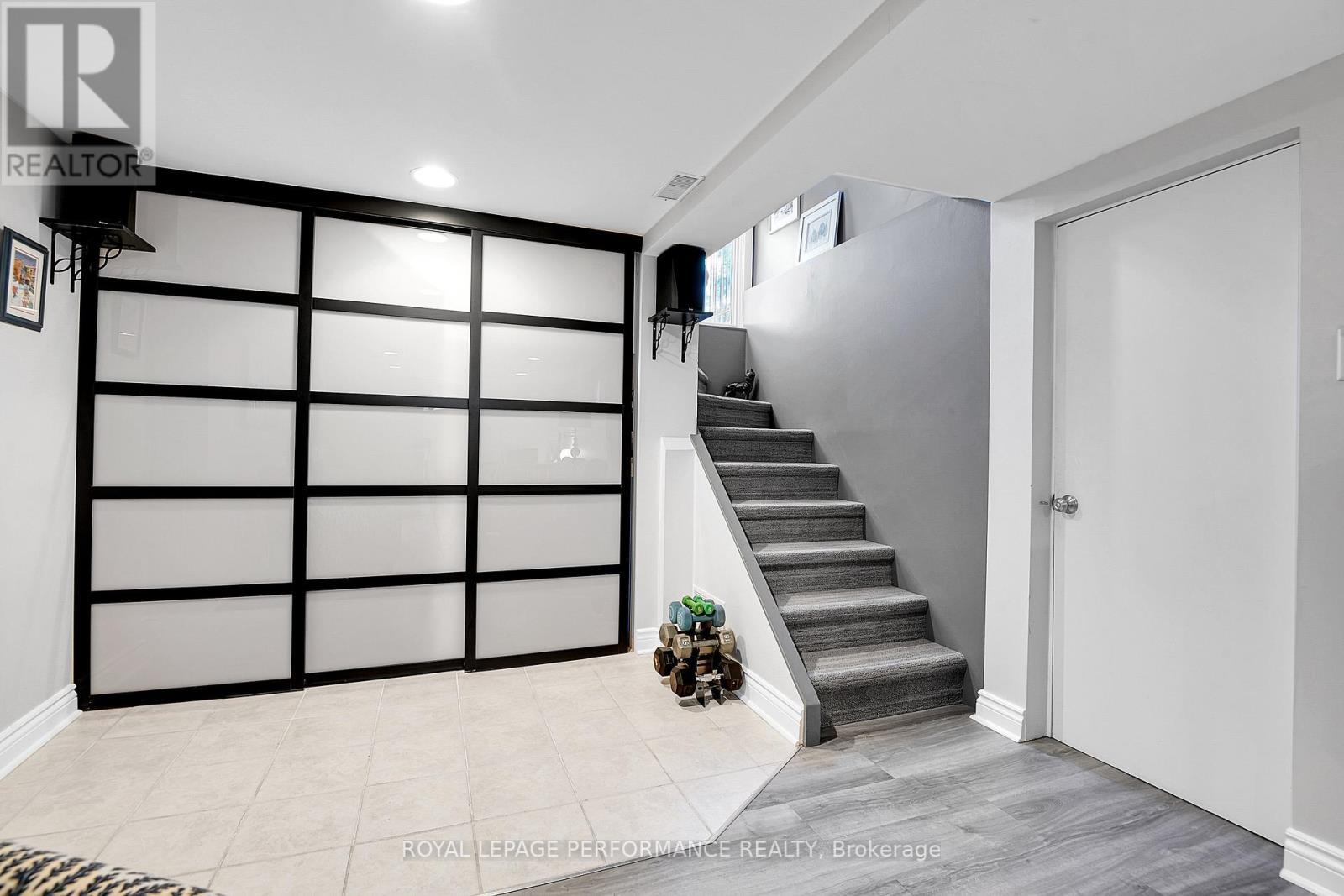 2239 Webster Avenue, Ottawa, ON - Indoor Photo Showing Other Room