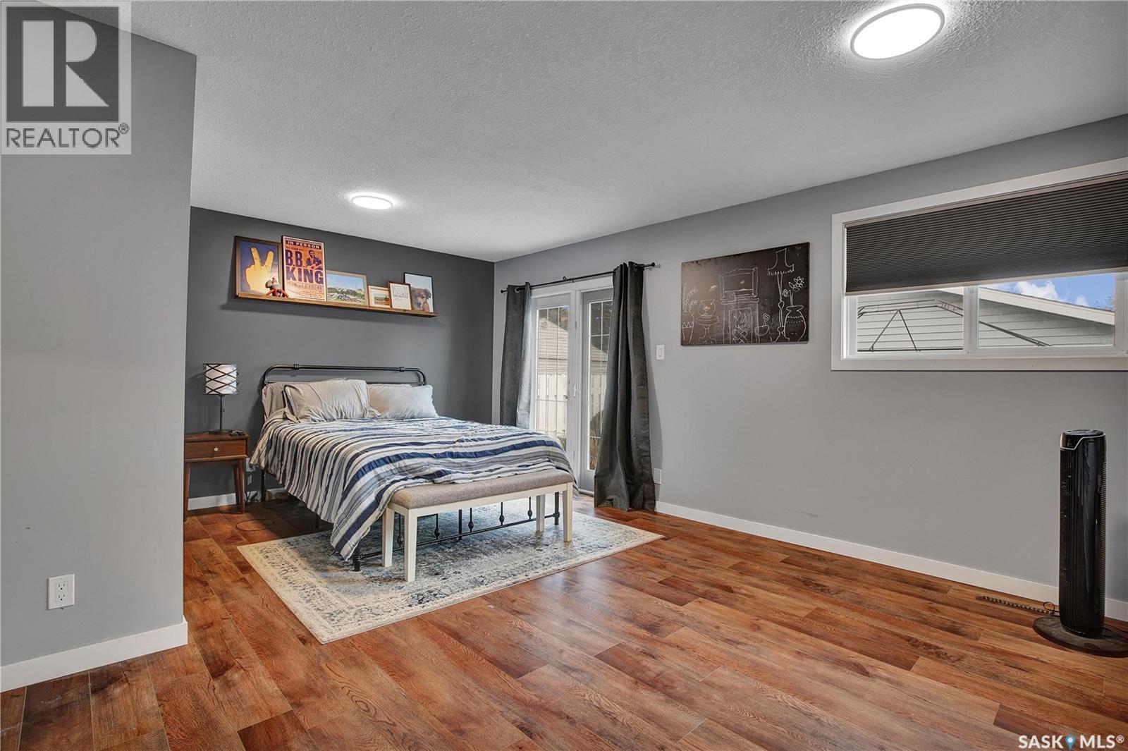 857 East Centre, Saskatoon, SK - Indoor Photo Showing Bedroom