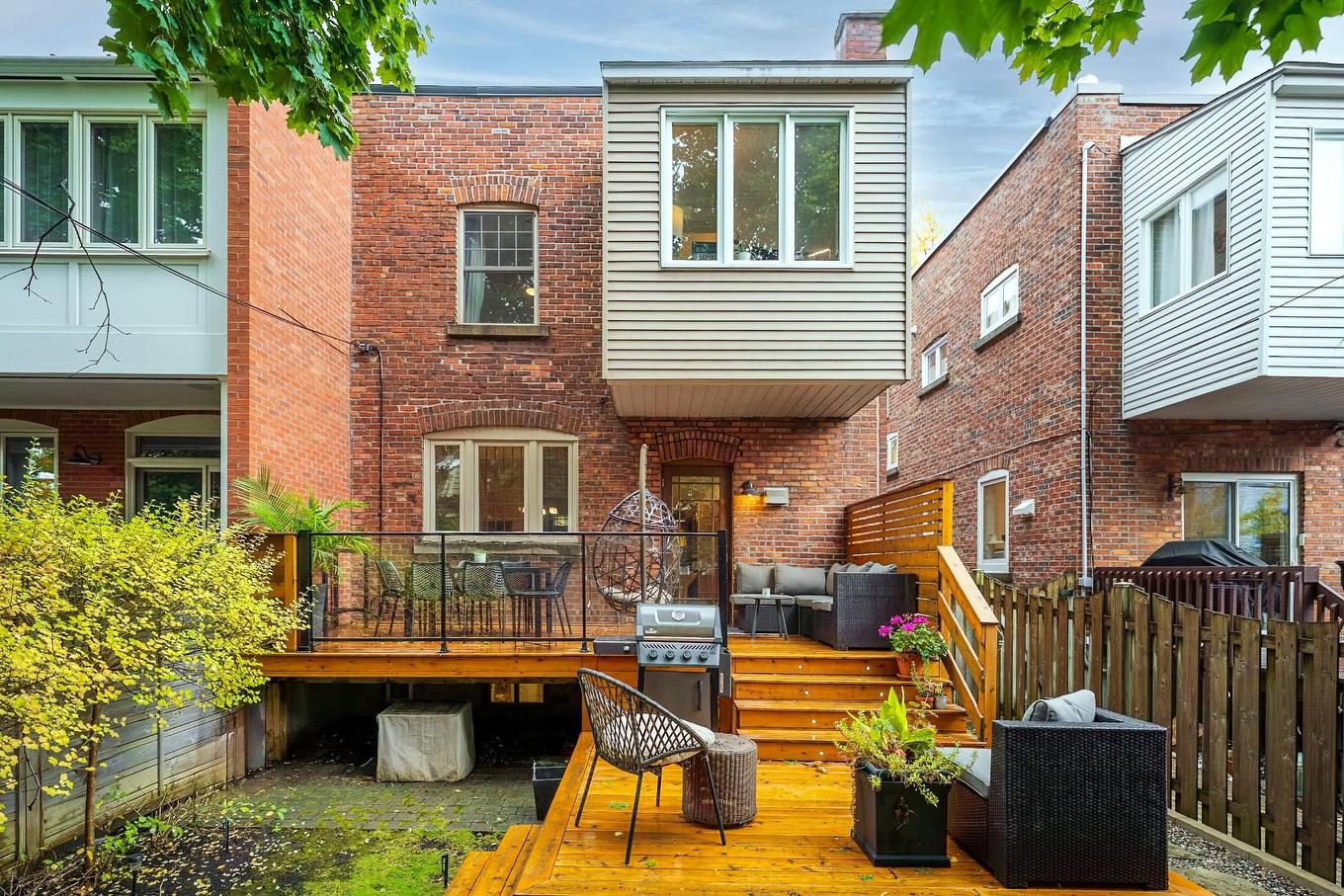 Backyard - 4083 Av. D'Oxford, Montréal (Côte-Des-Neiges/Notre-Dame-De-Grâce), QC - Outdoor With Deck Patio Veranda With Exterior