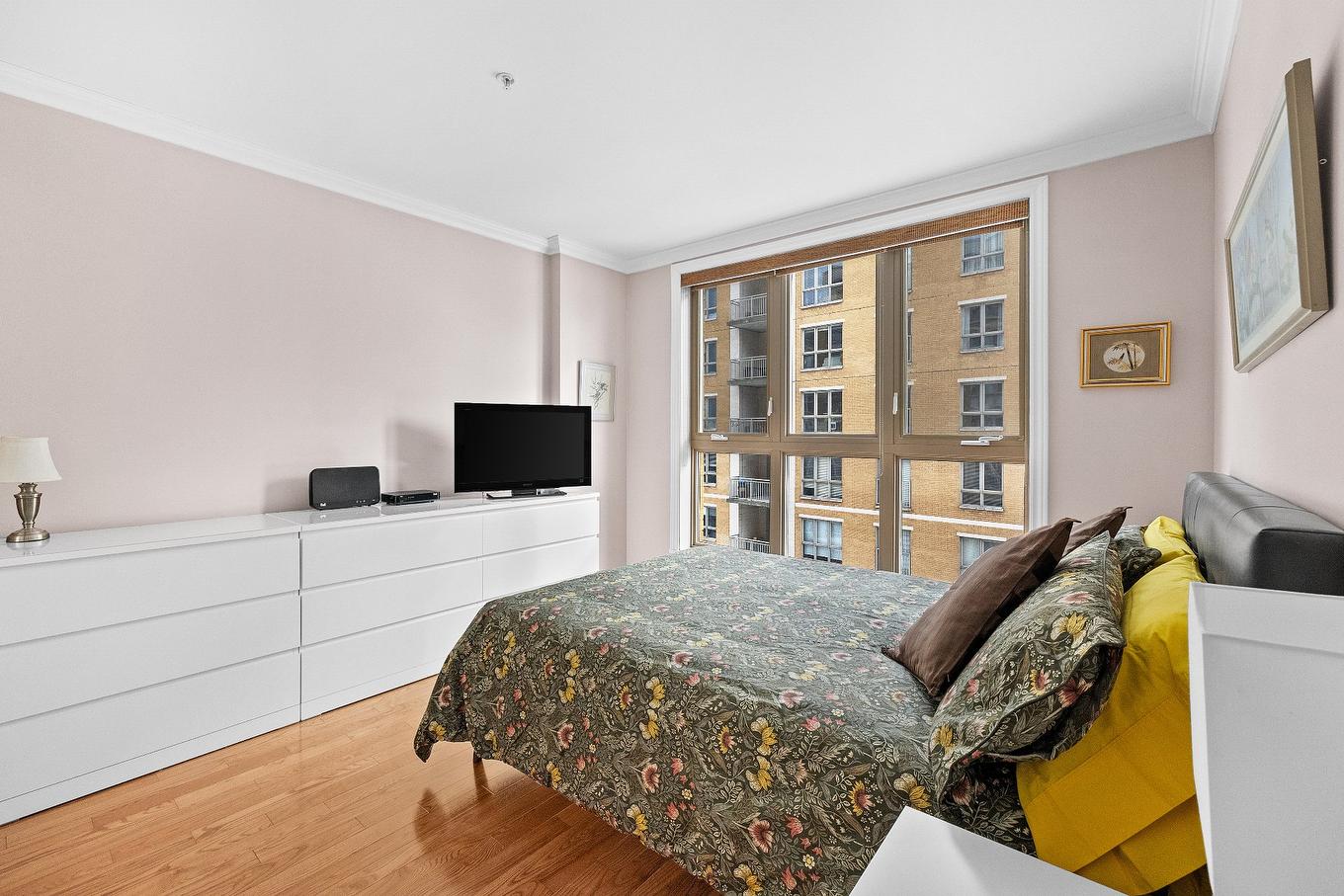 Primary bedroom - 404-8580 Rue Raymond-Pelletier, Montréal (Ahuntsic-Cartierville), QC - Indoor Photo Showing Bedroom