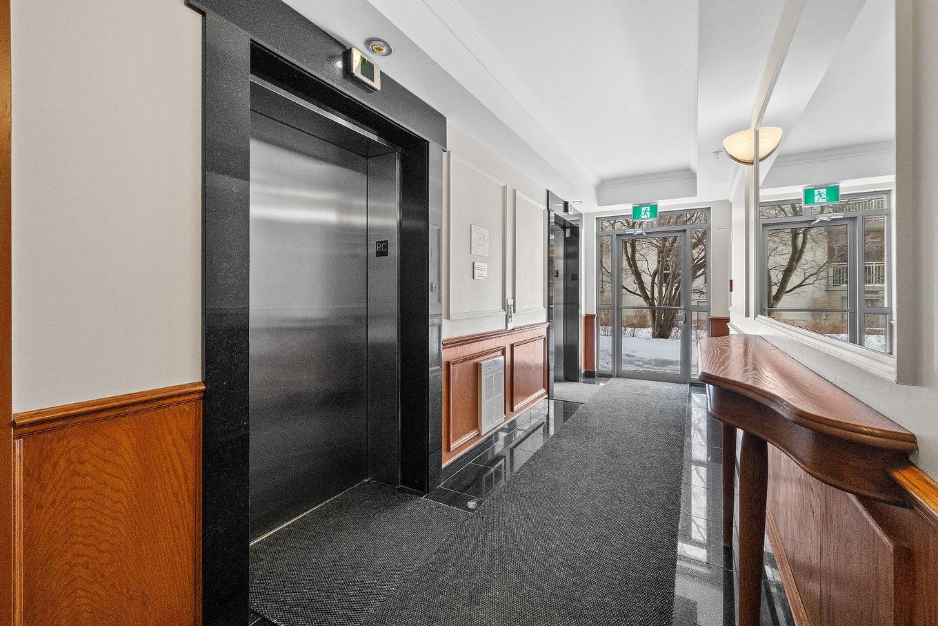 Elevator - 404-8580 Rue Raymond-Pelletier, Montréal (Ahuntsic-Cartierville), QC - Indoor