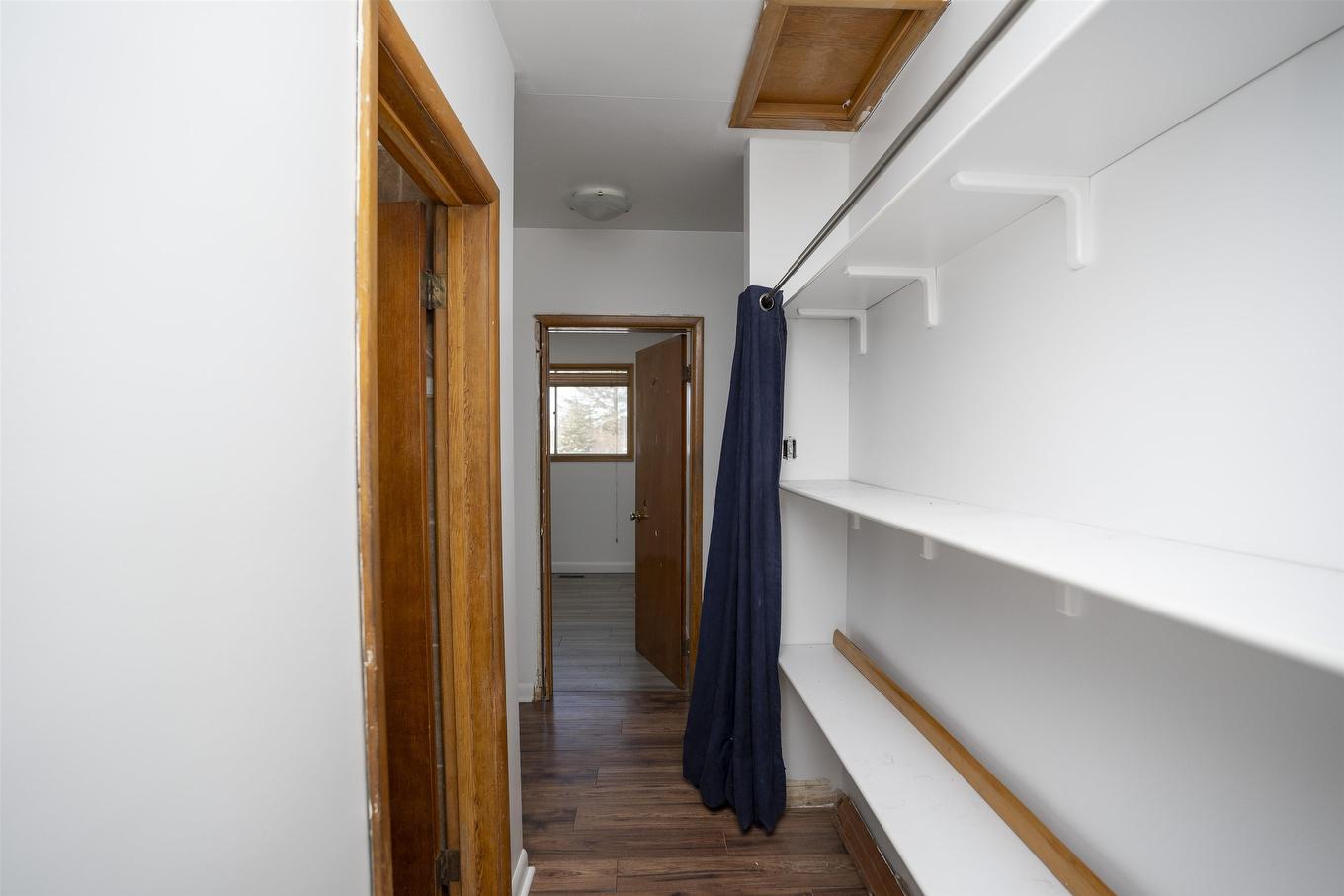 2995 Oliver Road, Thunder Bay, ON - Indoor Photo Showing Other Room