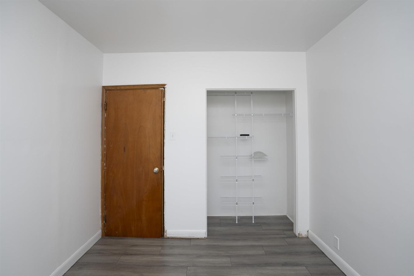 2995 Oliver Road, Thunder Bay, ON - Indoor Photo Showing Other Room