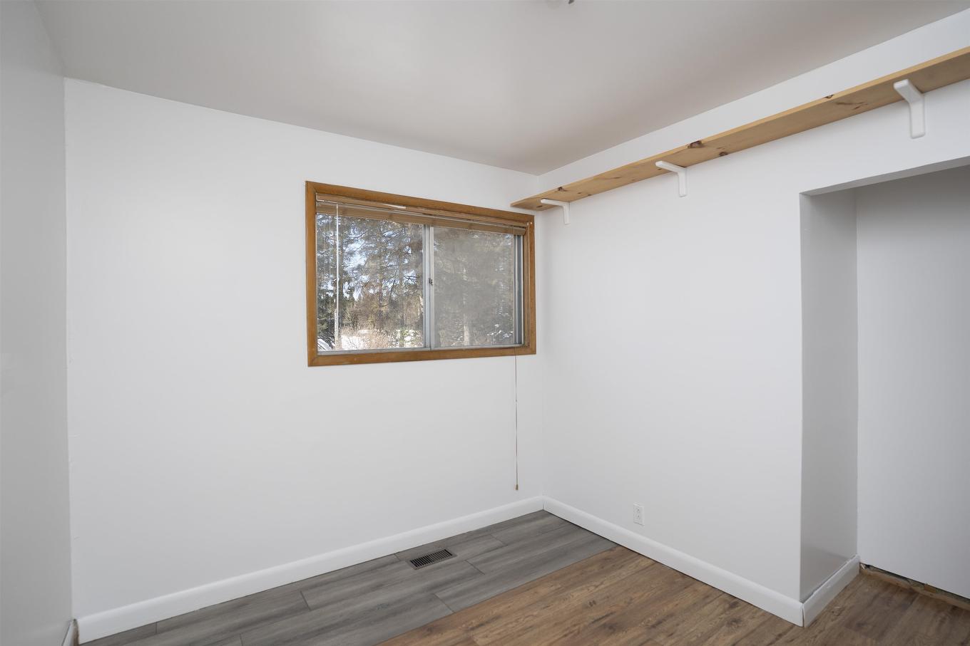 2995 Oliver Road, Thunder Bay, ON - Indoor Photo Showing Other Room