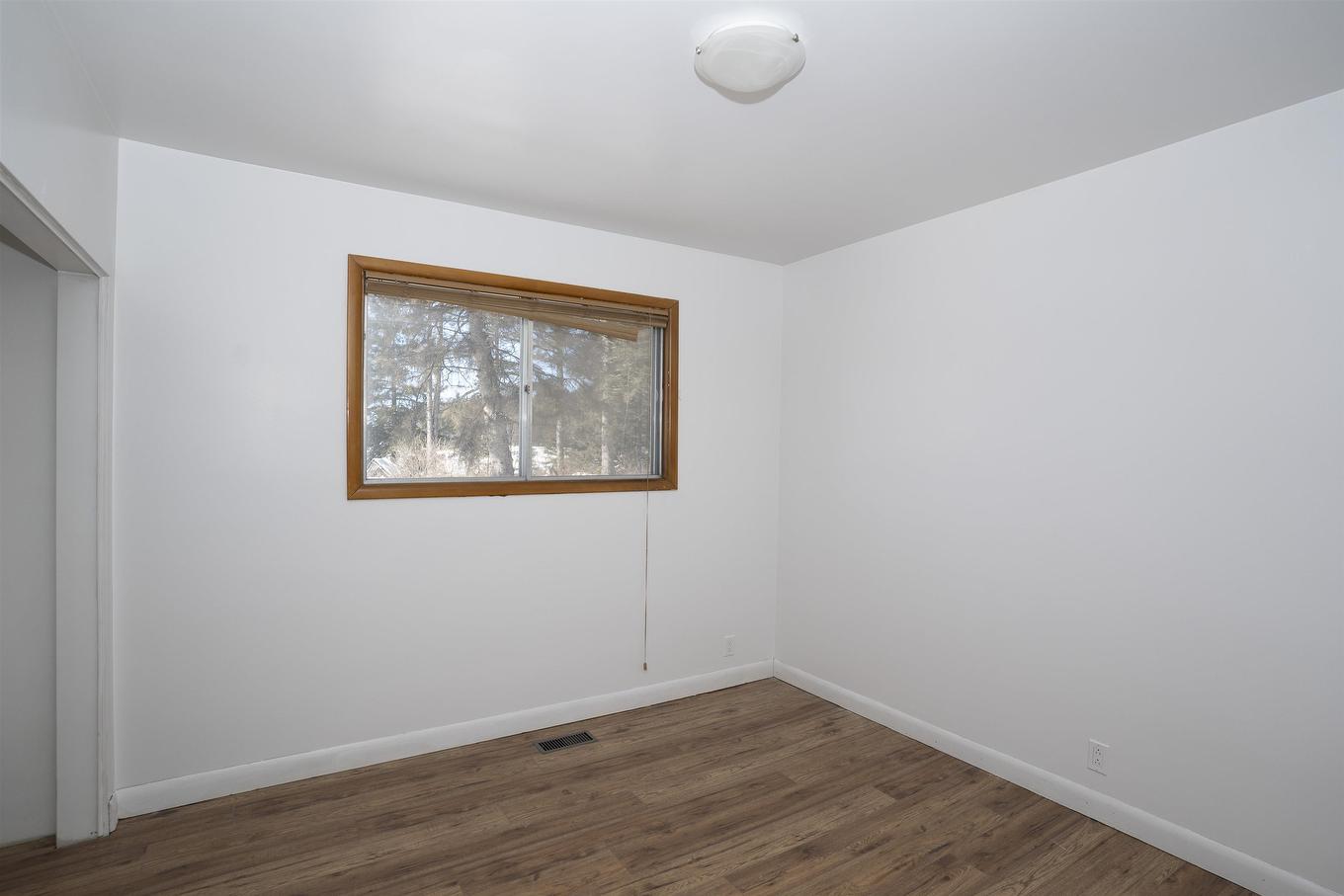2995 Oliver Road, Thunder Bay, ON - Indoor Photo Showing Other Room