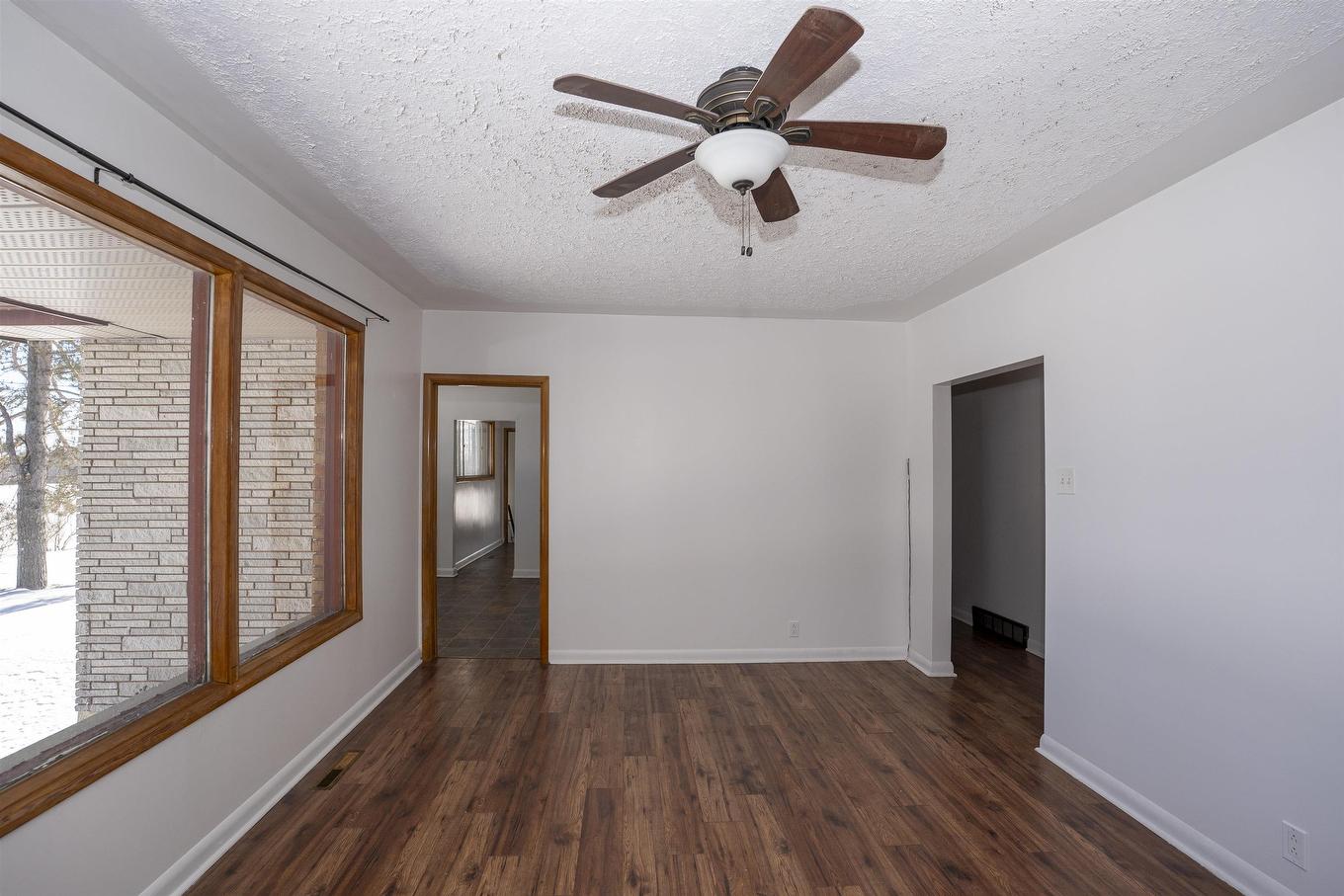 2995 Oliver Road, Thunder Bay, ON - Indoor Photo Showing Other Room