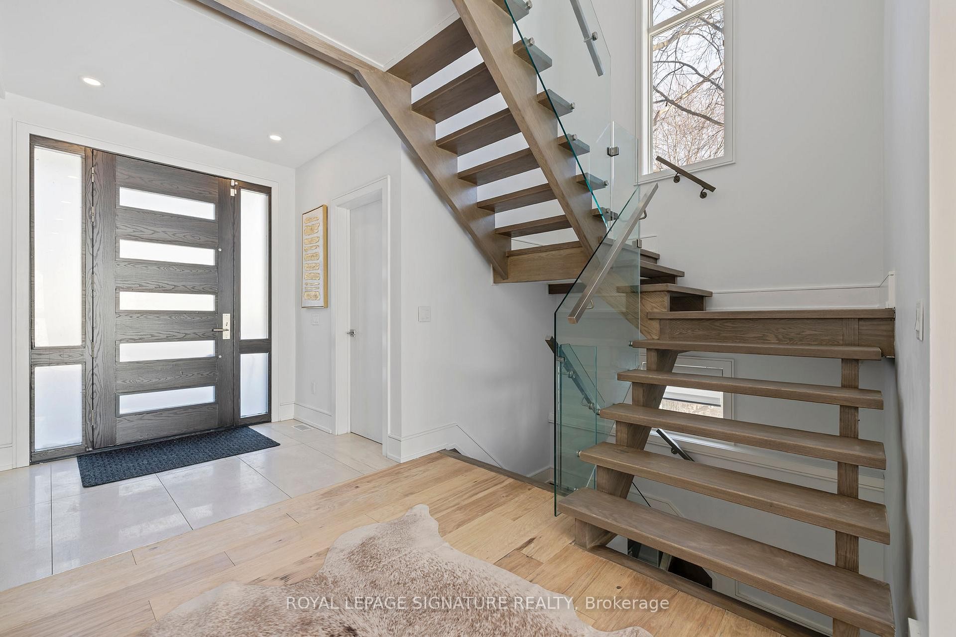 290 North Shore Boulevard E, Burlington, ON - Indoor Photo Showing Other Room