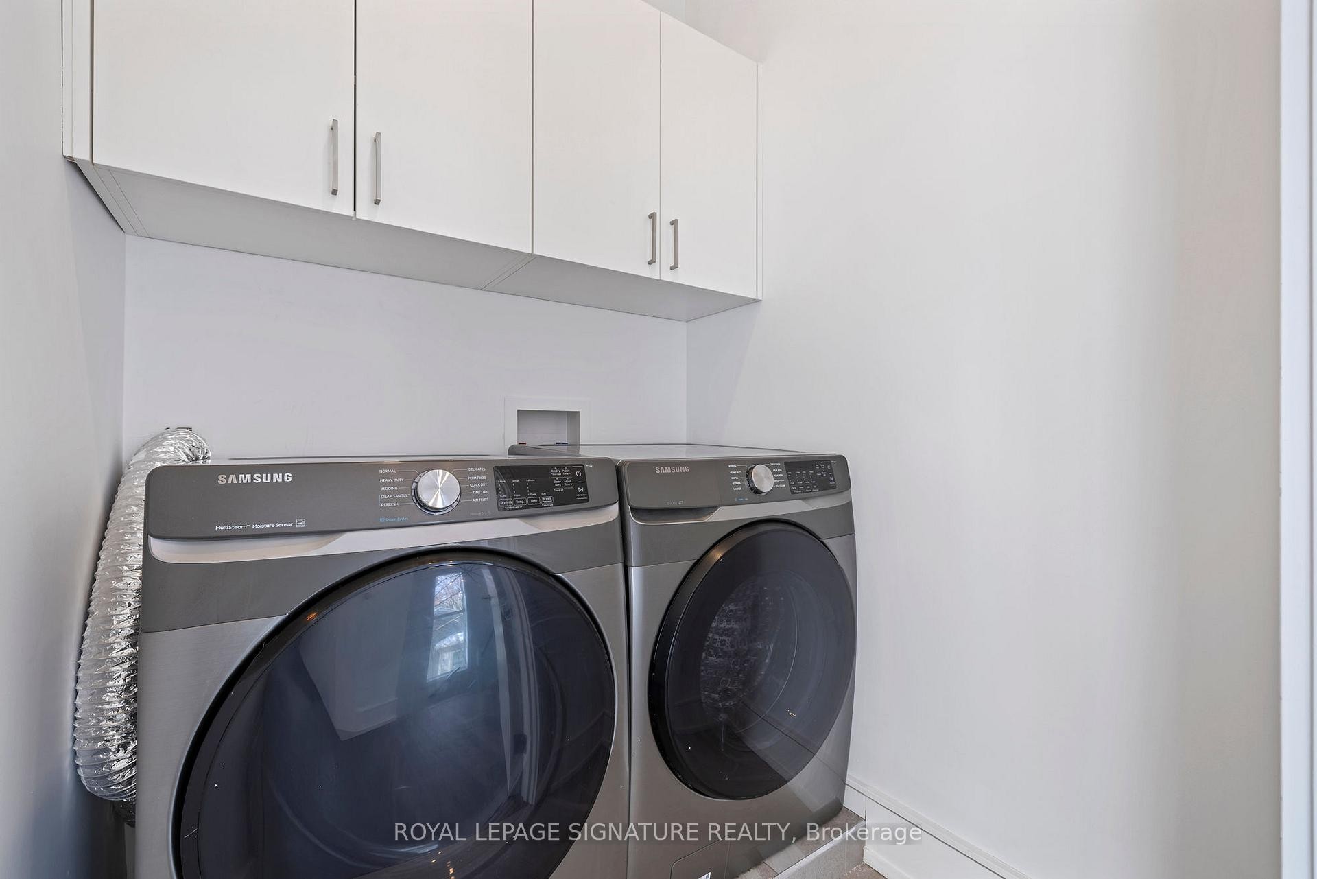 290 North Shore Boulevard E, Burlington, ON - Indoor Photo Showing Laundry Room