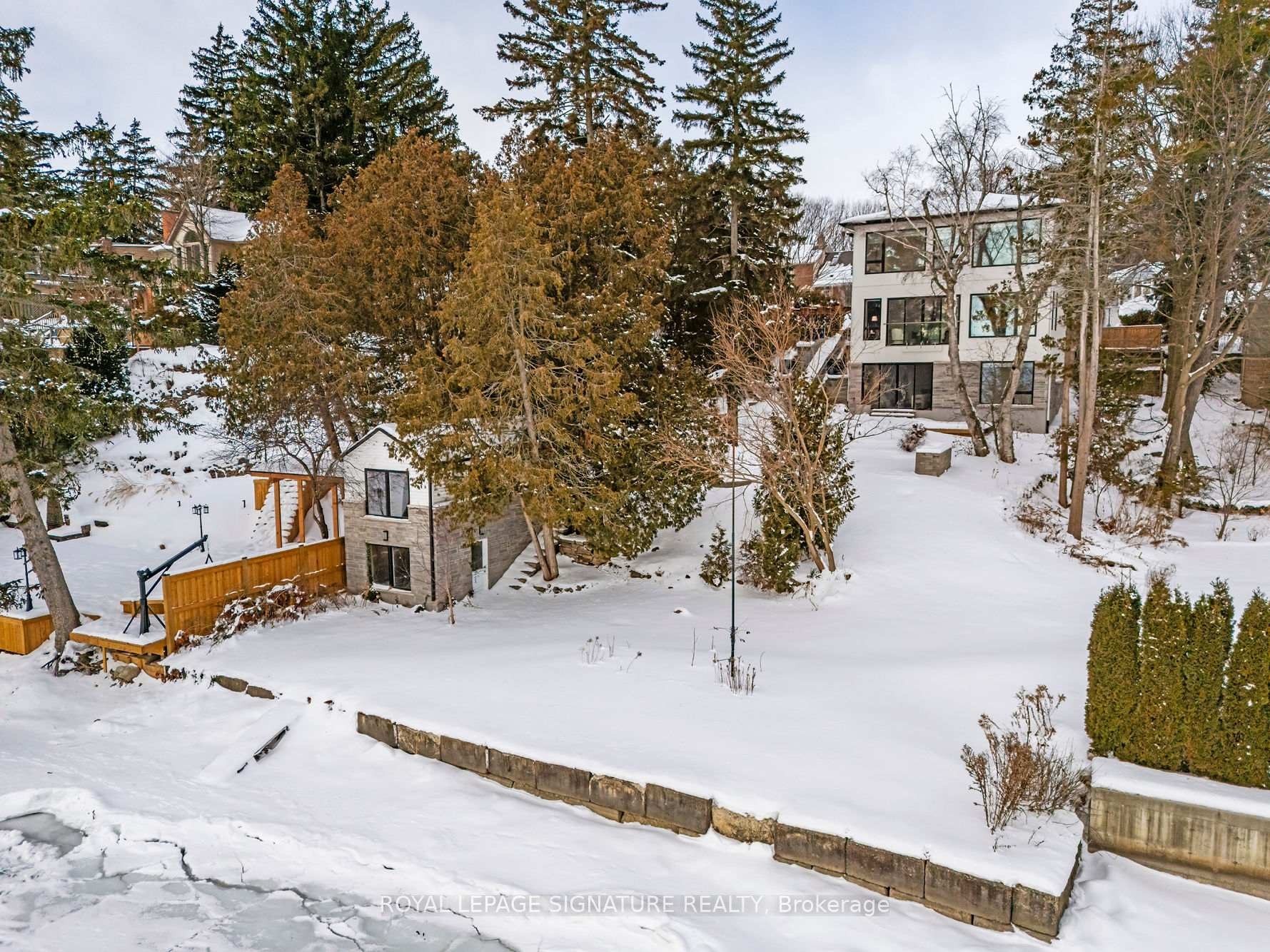 290 North Shore Boulevard E, Burlington, ON - Outdoor