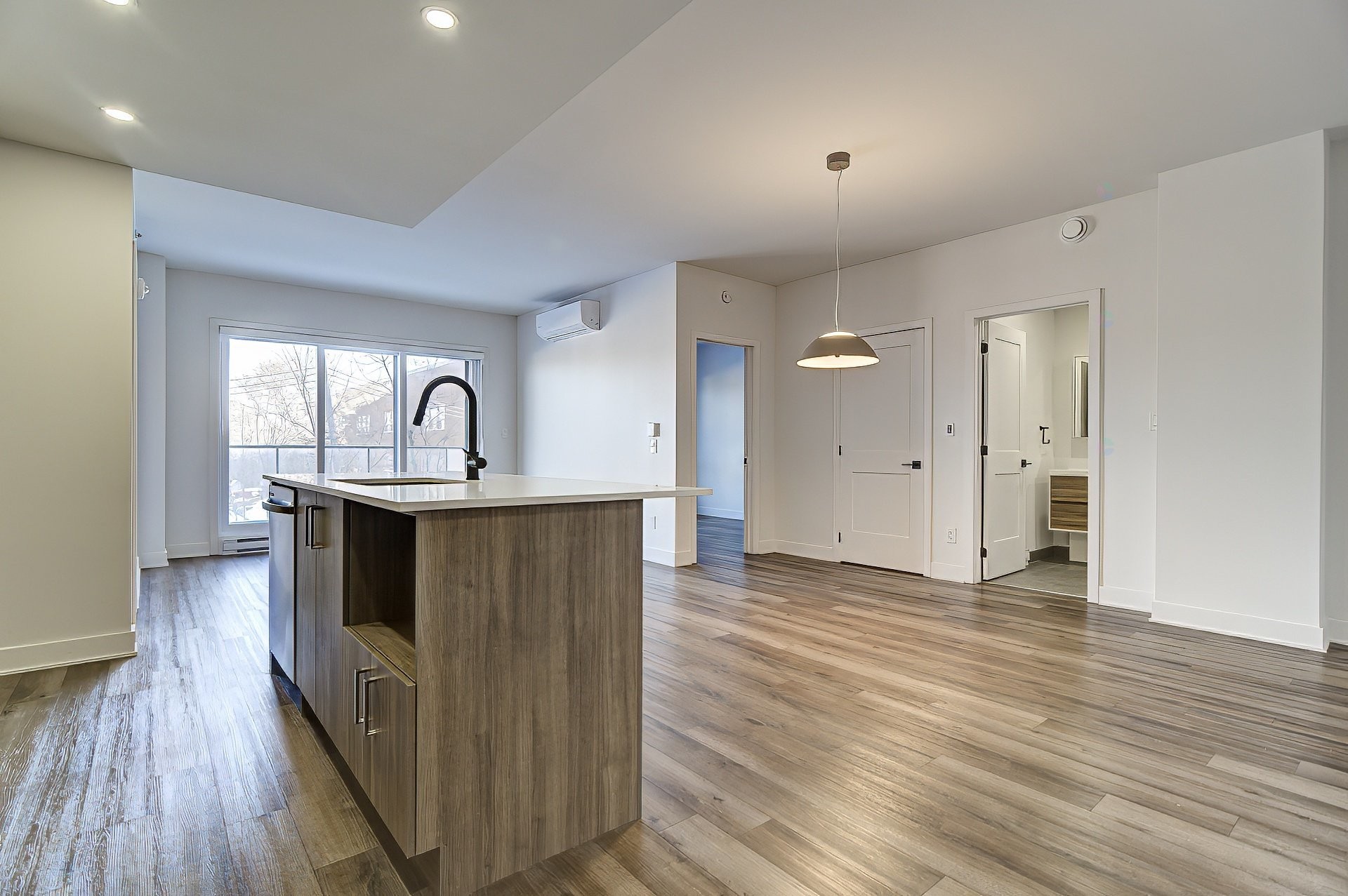 Salle à manger - 309-2020 Rue Lucien-Thimens, Montréal (Saint-Laurent), QC - Indoor Photo Showing Kitchen