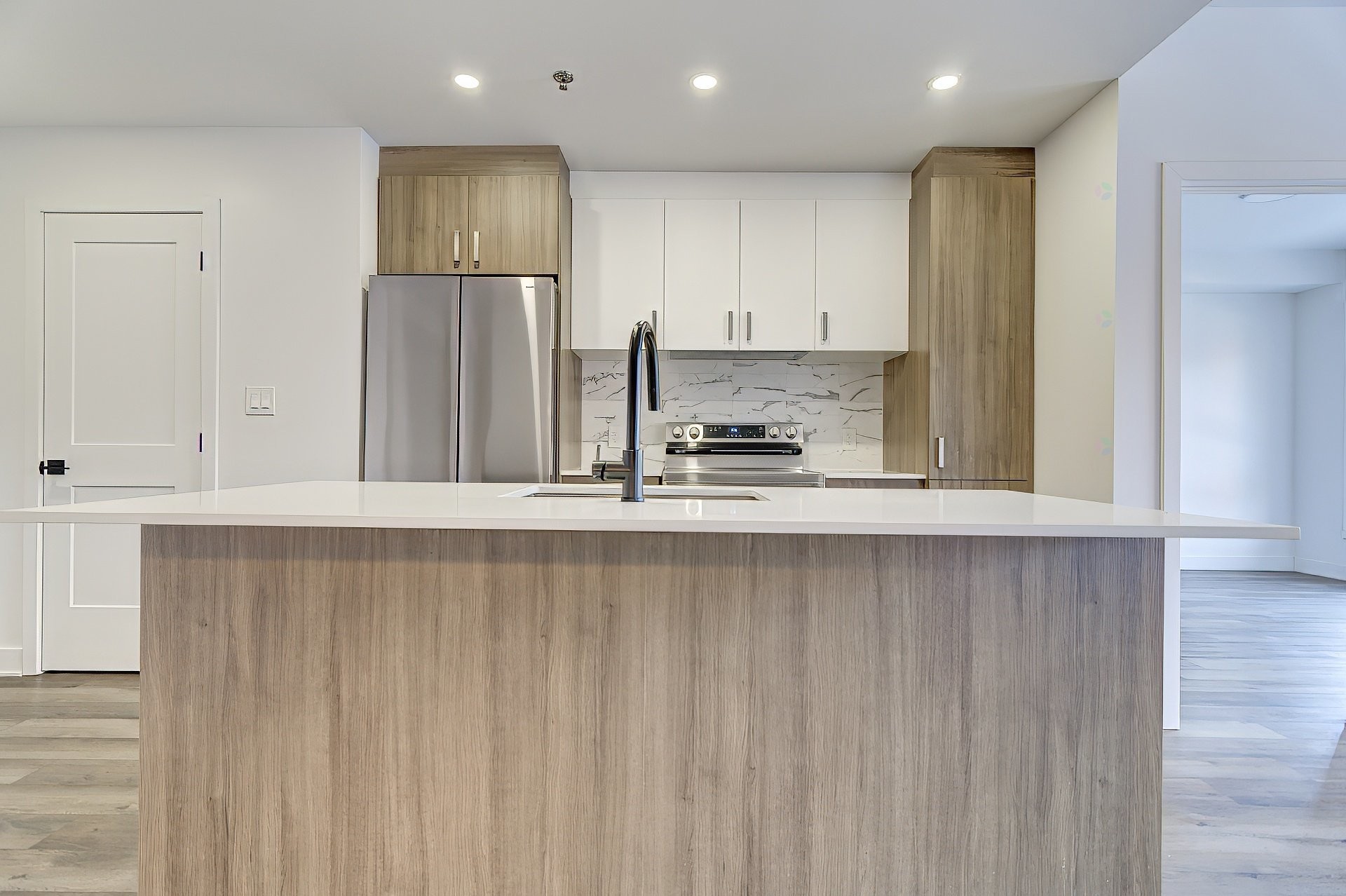 Cuisine - 309-2020 Rue Lucien-Thimens, Montréal (Saint-Laurent), QC - Indoor Photo Showing Kitchen