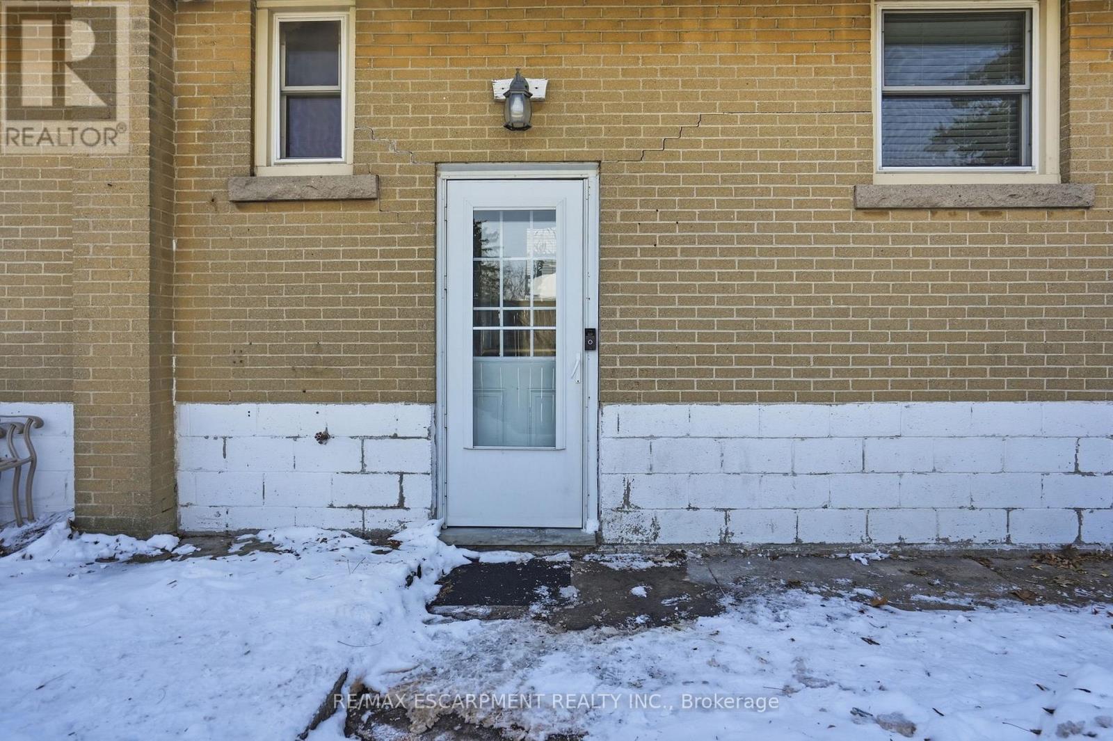 363 East 14Th Street, Hamilton, ON - Outdoor With Exterior