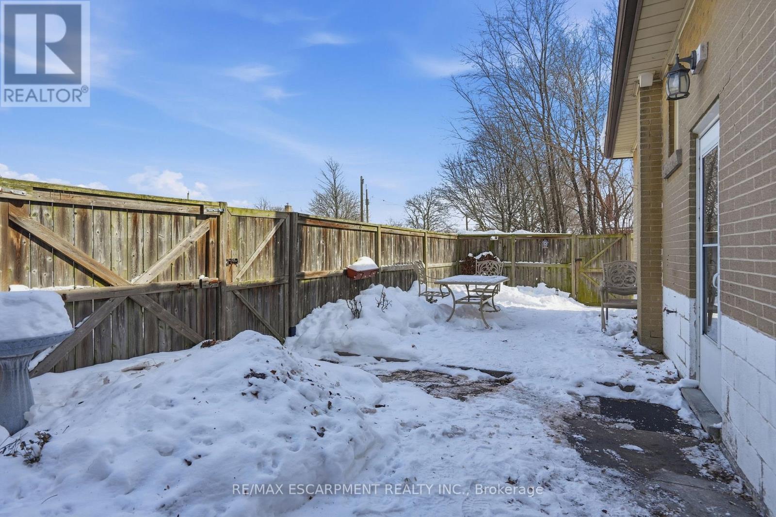 363 East 14Th Street, Hamilton, ON - Outdoor
