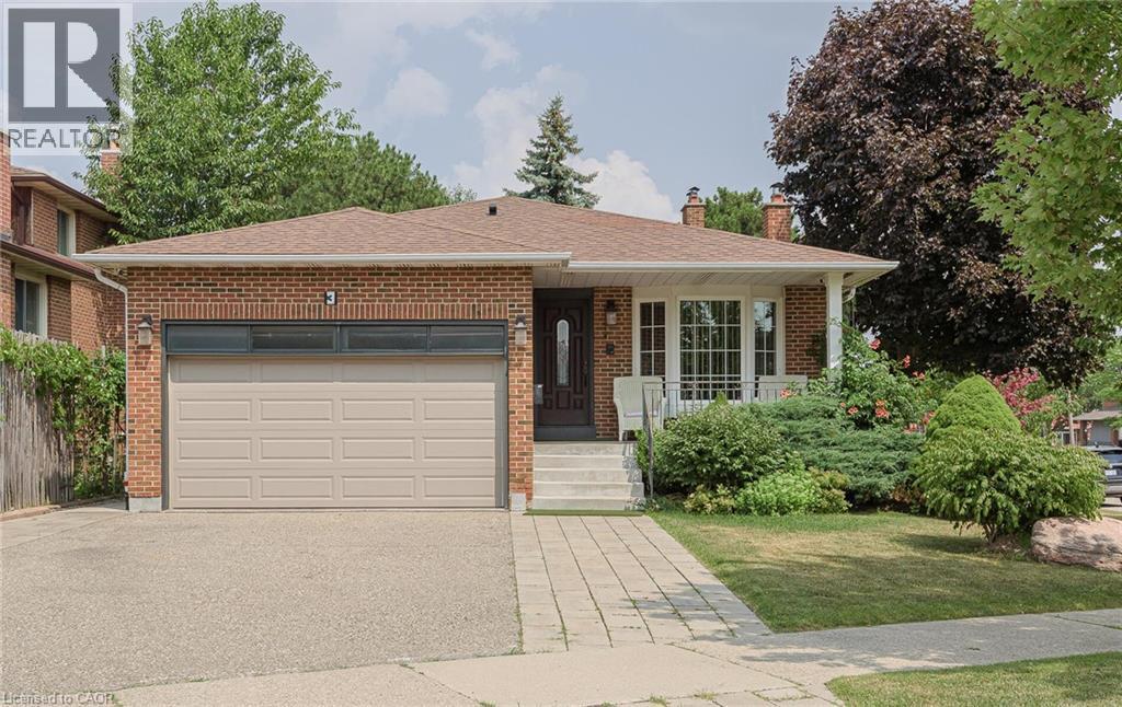 3 Pottery Crescent, Brampton, ON - Outdoor