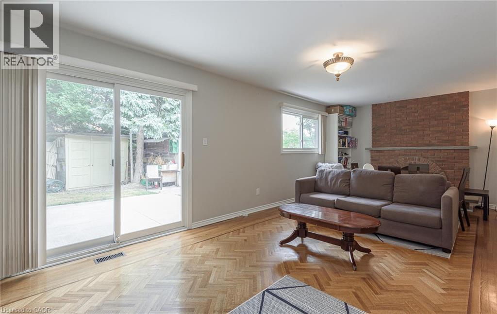 3 Pottery Crescent, Brampton, ON - Indoor