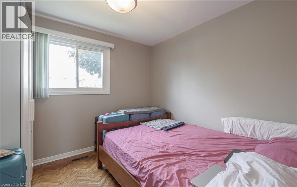 3 Pottery Crescent, Brampton, ON - Indoor Photo Showing Bedroom