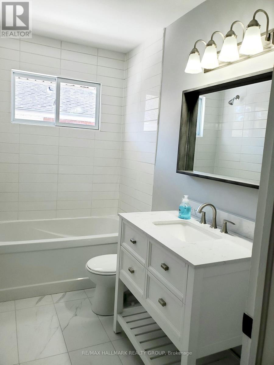 1329 Bloomsbury Crescent, Ottawa, ON - Indoor Photo Showing Bathroom