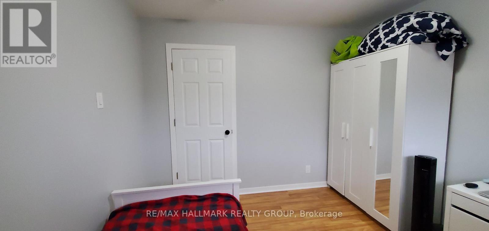 1329 Bloomsbury Crescent, Ottawa, ON - Indoor Photo Showing Bedroom