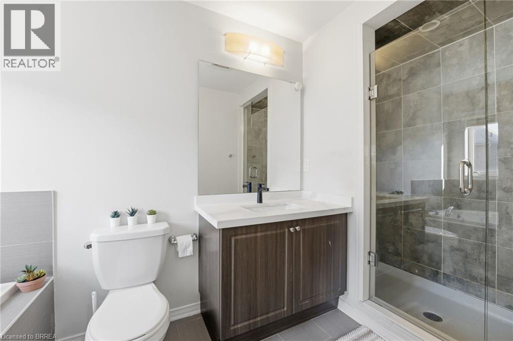 29 Arnold Marshall Boulevard, Caledonia, ON - Indoor Photo Showing Bathroom