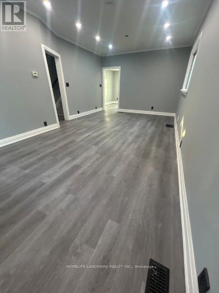 214 Burlington Street E, Hamilton, ON - Indoor Photo Showing Other Room