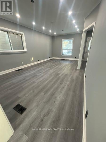 214 Burlington Street E, Hamilton, ON - Indoor Photo Showing Other Room