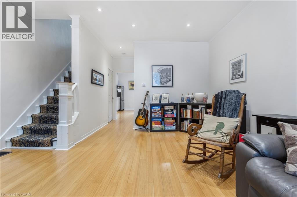 296 Charlton Avenue W, Hamilton, ON - Indoor