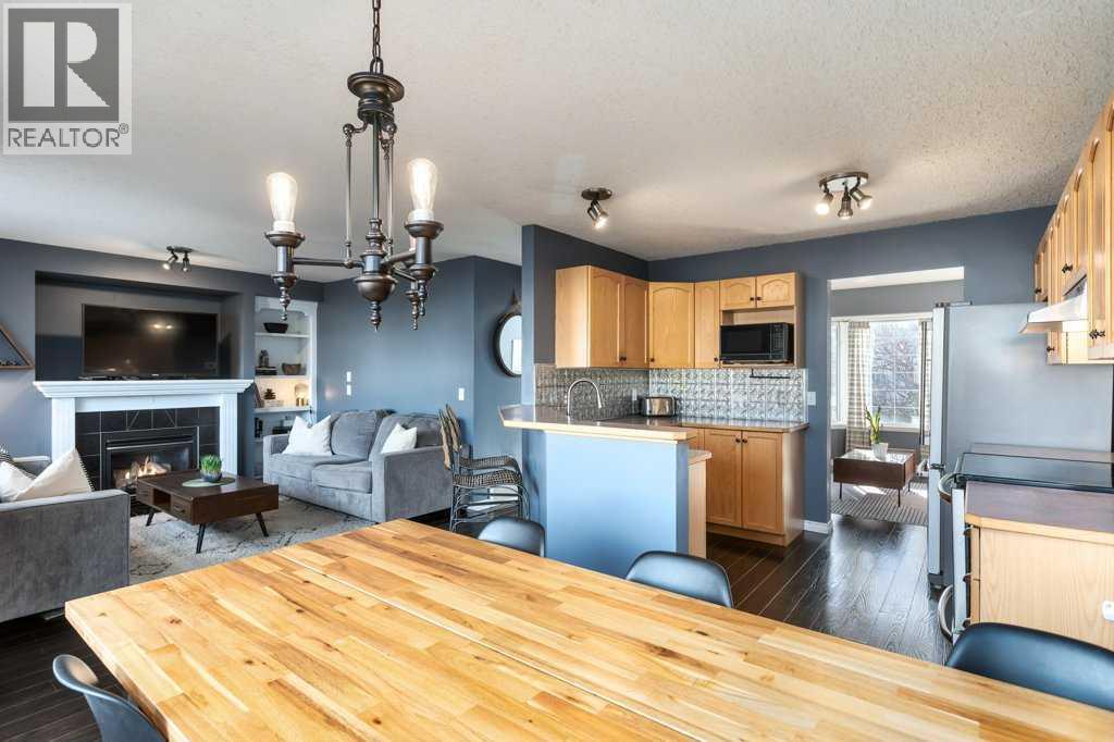 28 Everstone Way Sw, Calgary, AB