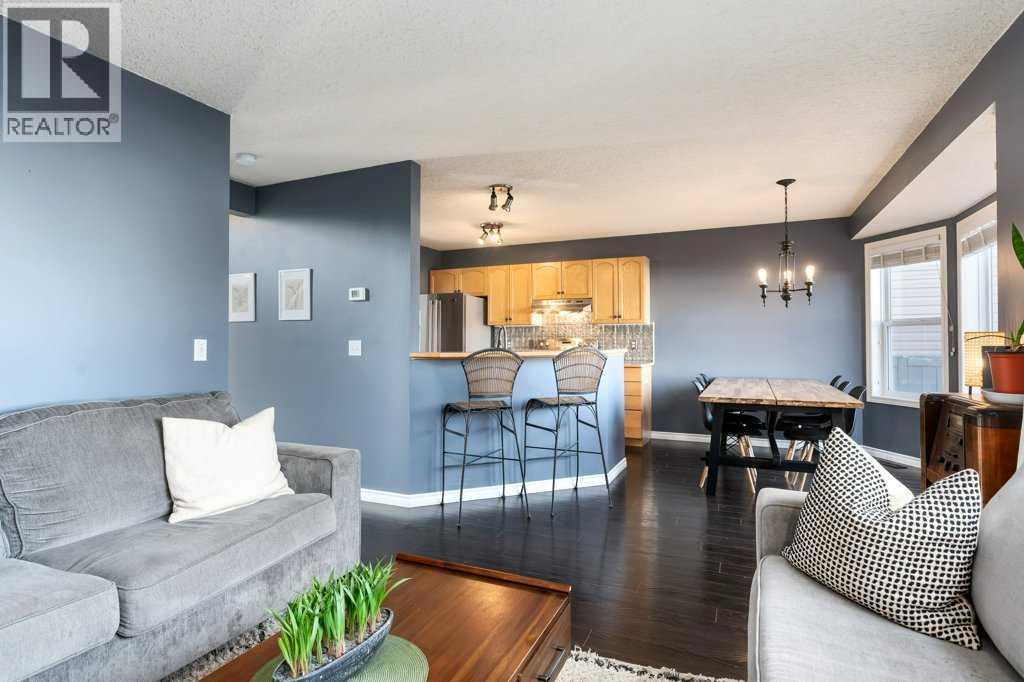 28 Everstone Way Sw, Calgary, AB