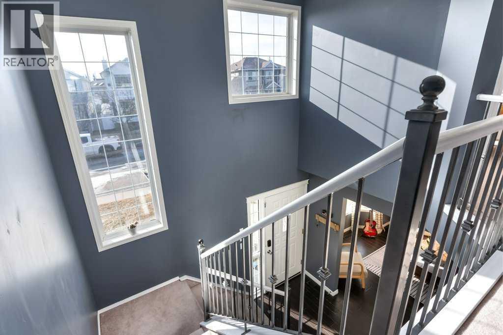 28 Everstone Way Sw, Calgary, AB